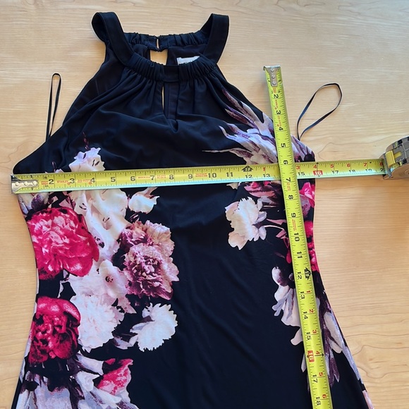 Cache Black Keyhole Halter Maxi with Floral Design Sz S - Picture 13 of 17